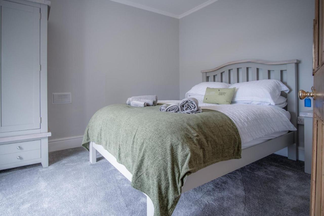 Pendeilo Villa - 5 Bedroom Holiday Home - アムロス エクステリア 写真