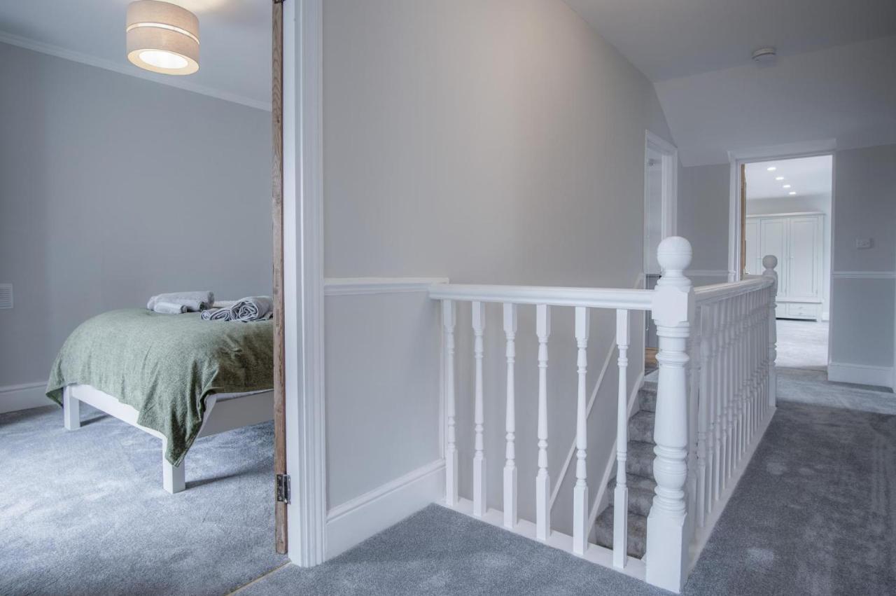 Pendeilo Villa - 5 Bedroom Holiday Home - アムロス エクステリア 写真