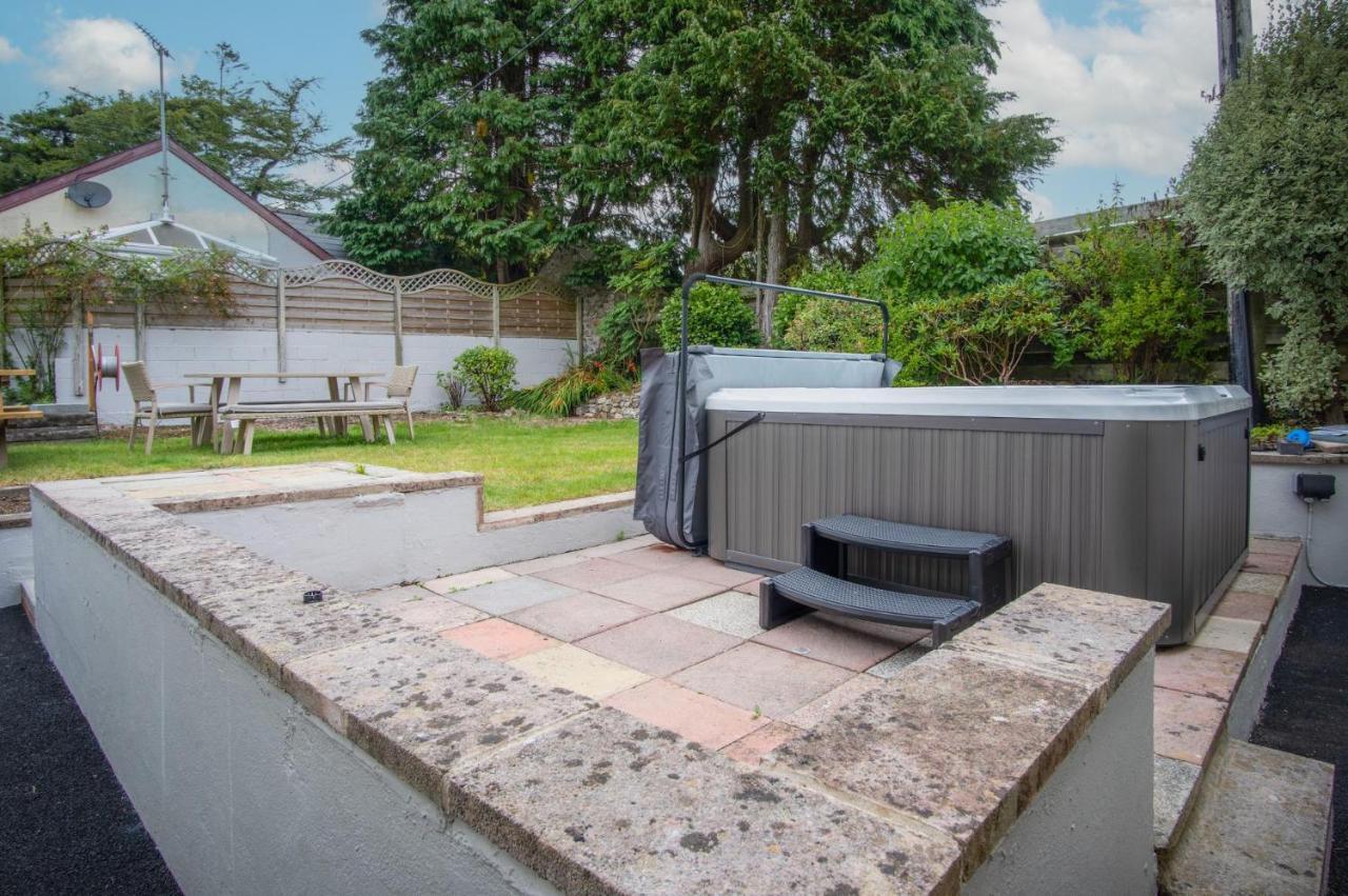 Pendeilo Villa - 5 Bedroom Holiday Home - アムロス エクステリア 写真